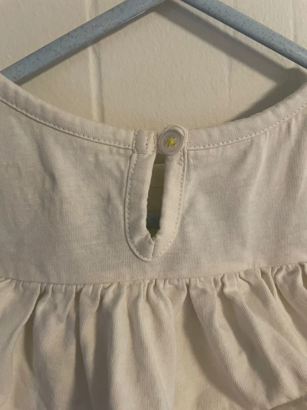 Mini Boden Ruffle Flower Cream Baby/Toddler Top